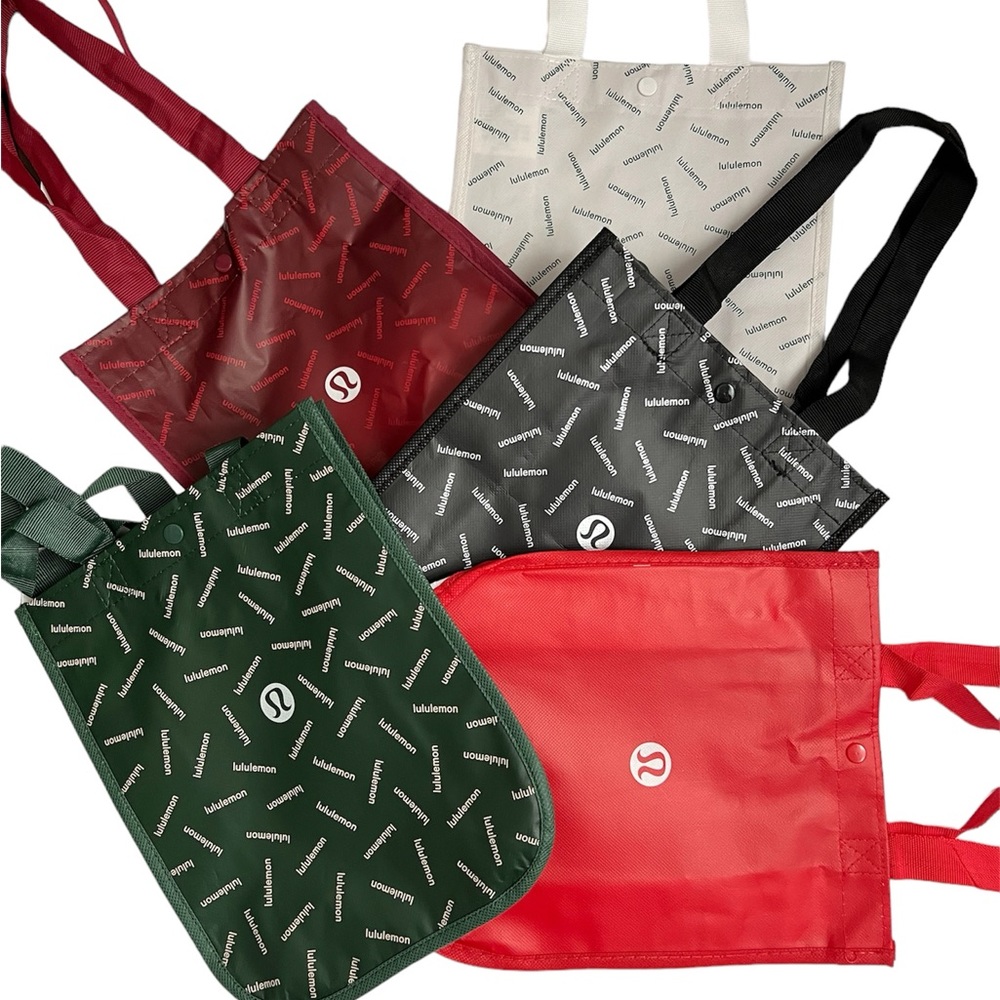 Lululemon shopping bags